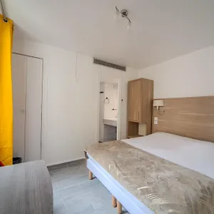 Casa Serena *** Paryż